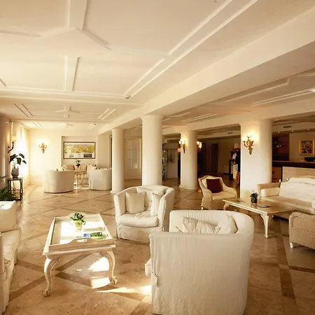Chervo Golf San Vigilio Резиденция *